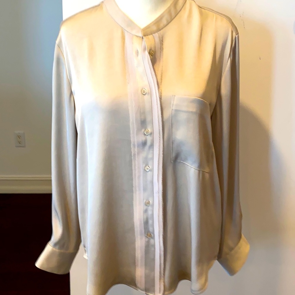 Elegant top.